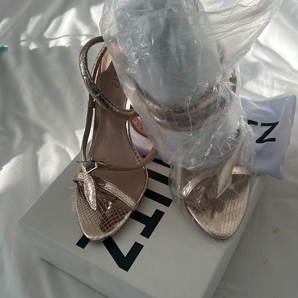 Shoes new !!!!